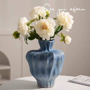 Cream Textured Ceramic Vase – Modern Neutral Home Accent